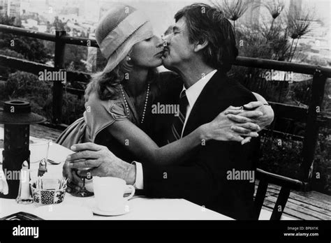 JILL IRELAND & CHARLES BRONSON DEATH WISH II (1982 Stock Photo ...