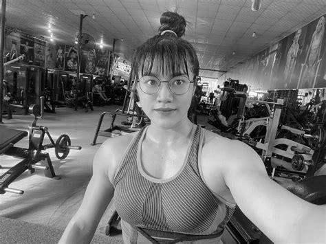 Vietnamese Bodybuilder Nicknamed Muscle Barbie Shuns Stereotypes