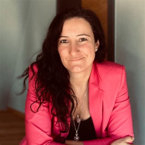 The Billion-Dollar Beauty Mogul: Unpacking Sarah Frey's 2020 Net Worth