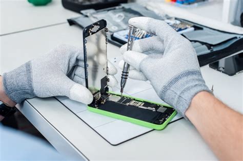 Got a Cracked Screen? 5 Best Smartphone Screen Repair Options
