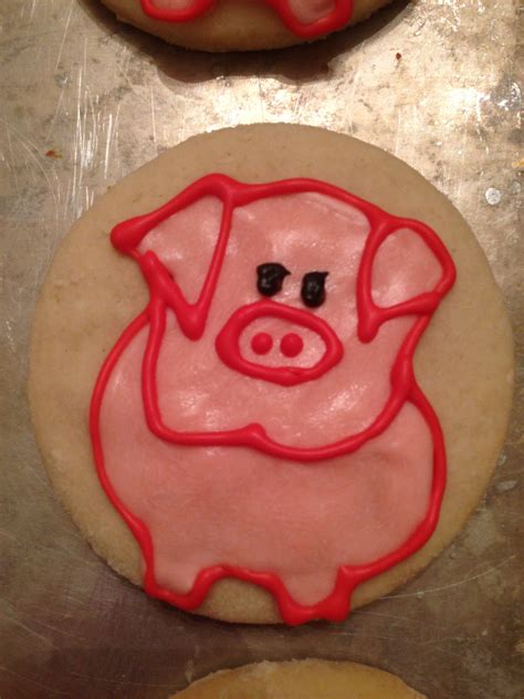 Cute pig cookies | Pig cookies, Cute pigs, Sugar cookies