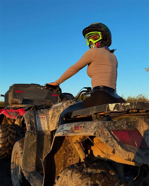 Lisandra Lezcano added a new photo. - Lisandra Lezcano