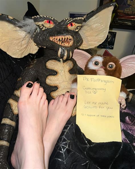 @the_footkingdom | Goth Mommy Size 6 #goth #gothgirl #gothtoes #feet #