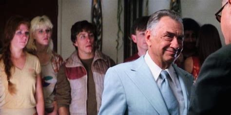 Boogie Nights Cast: Every Actor & Adult Film Industry Cameo