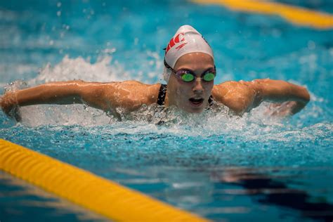 Alex Walsh Sneaks Under 15-16 NAG Record With 1:54.02 200 IM - Swimming
