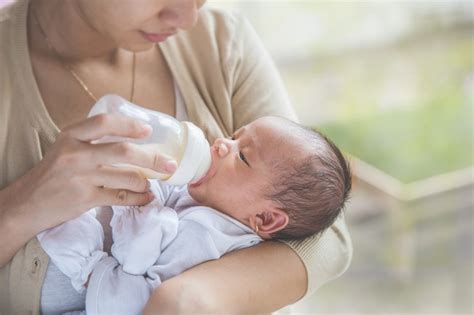 Panduan Memilih Susu Formula untuk Bayi - Alodokter