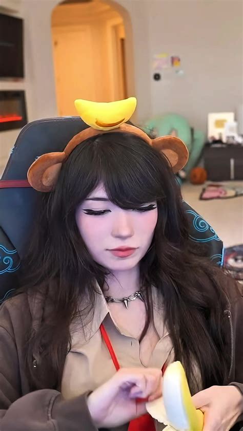 Emiru's Fun Reactions to Uma Musume Pretty Derby | TikTok
