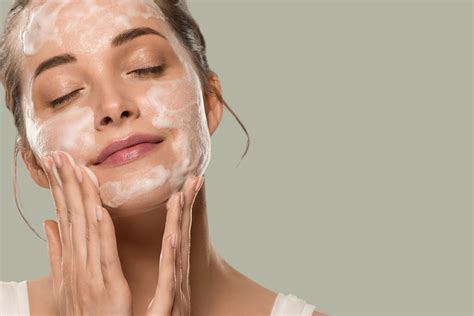 What Does Facial Cleanser Do, and How Does it Work | OSIM NZ Blog