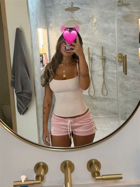 gabi moura! in 2025 | Baddie outfits casual, Dress clothes for women