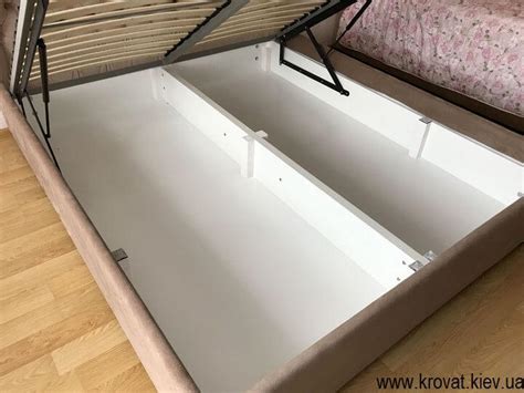 Кровать с низким изголовьем на заказ купить в Киеве