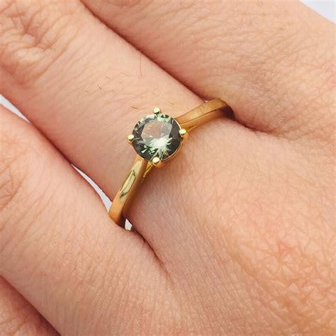 Green stone ring / simulated peridot ring / vintage green | Etsy