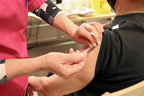 Vantaa aloittaa neljännet koronarokotukset – kohderyhmänä voimakkaasti ...