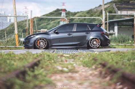 slammed everything, dope Mazda 3 right here! : r/Stance