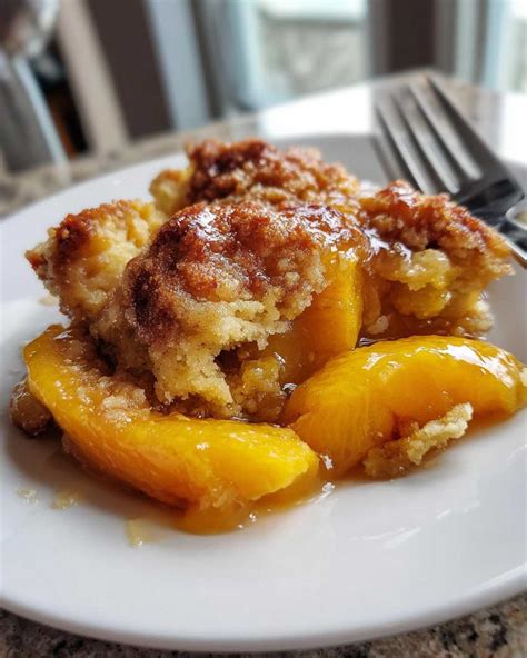 Divine Peach Cobbler with Fresh Peaches: 1 Secret for Pure Joy - Yum Nexus