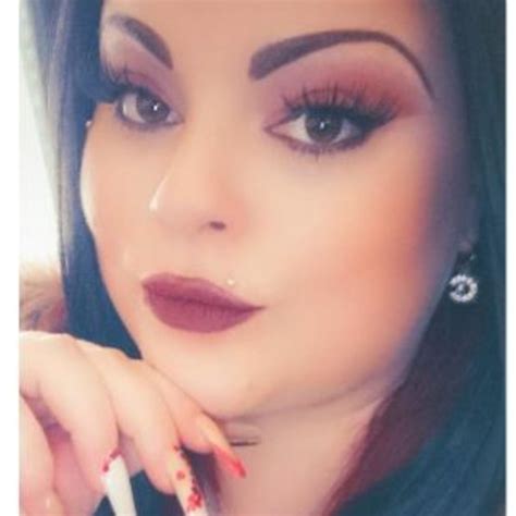 Grace Char: OnlyFans, Community, and Connection - 3zx37zk