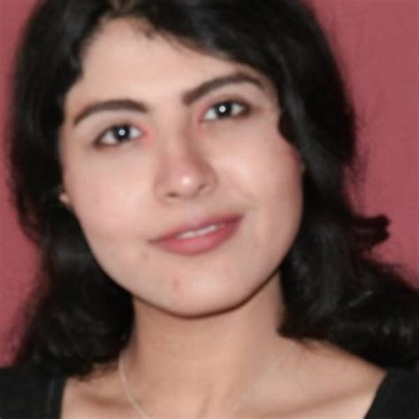 Asma: Привет! Я Асма, египтянка, проживающая в Турции, и учитель ...