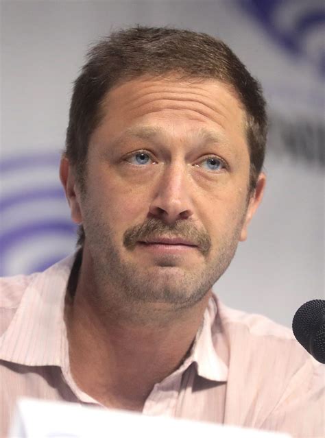 how to pronounce ebon moss bachrach