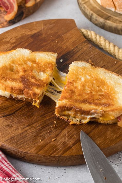 Bacon Grilled Cheese Sandwich Recipe • MidgetMomma