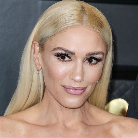 Fans Think Gwen Stefani Had Major Surgery After Spotting ‘Telltale ...