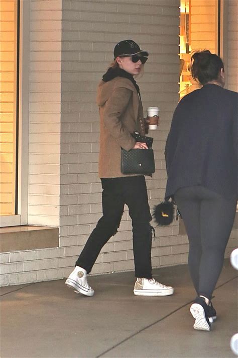 TAYLOR SWIFT Out for Coffee in Beverly Hills 01/22/2016 – HawtCelebs