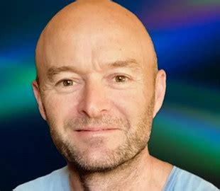 Дизайнер Apple Пітер Рассел-Кларк пішов із компанії