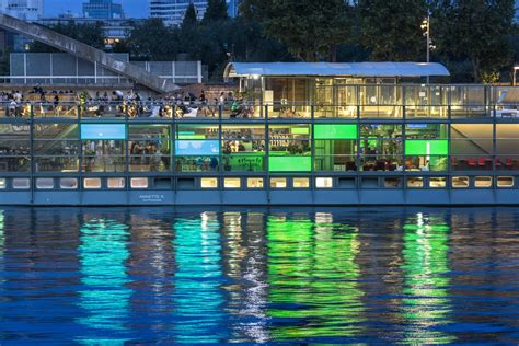 PRIVATISATIONS - ANNETTE K.