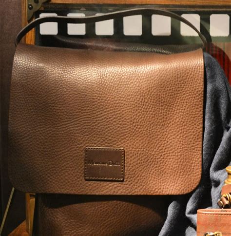 Massimo dutti Label