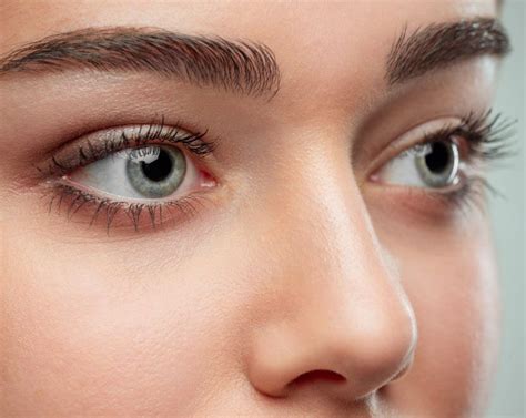 Tips para que tu maquillaje de ojos sea un acierto - Costa Magazine