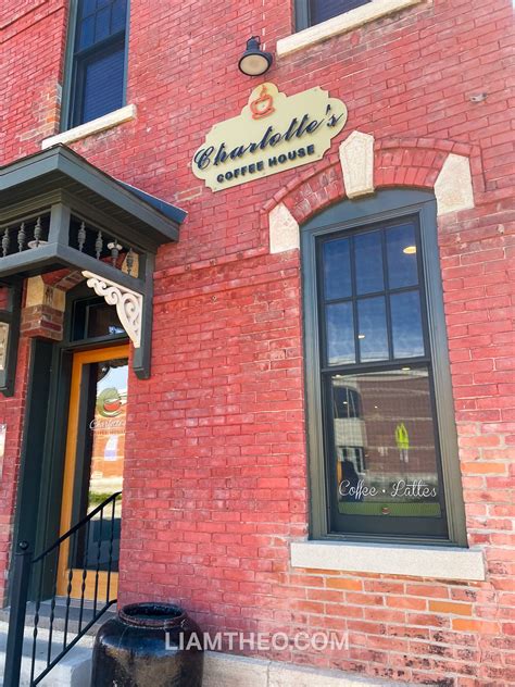 charlotte's coffee house dubuque 3