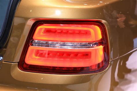 Russia’s Aurus Senat Luxury Limousine Officially Enters Production ...