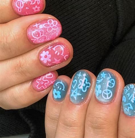 39 Pink and Blue Nails For A Cute Manicure