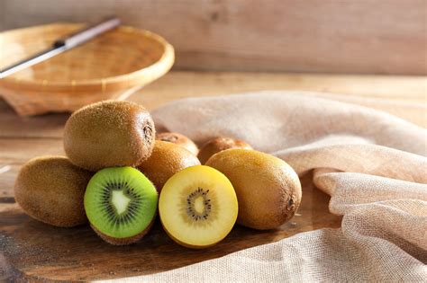 kiwi fruit  day safe   replace vitamin  supplementation