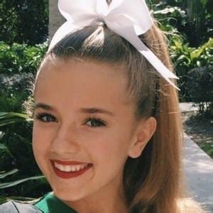Breckie Hill - Age, Family, Bio | Famous Birthdays