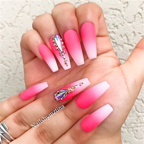 23 Best Homecoming Nail Ideas - Home, Family, Style and Art Ideas