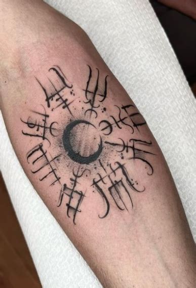 15 Vegvisir Tattoo Designs- Finding Your Way In Life - Psycho Tats