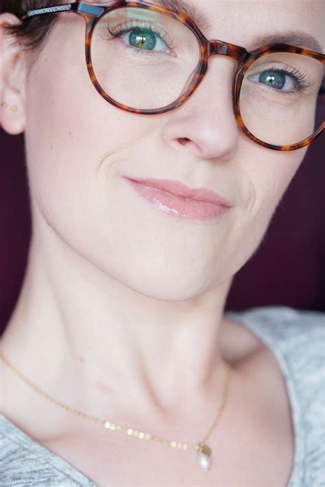 Catrice Generation Plump & Shine lipgloss (review) | Curvacious.nl