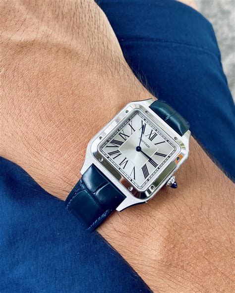 Comparing the Cartier Santos-Dumont and Santos: Elegance Redefined