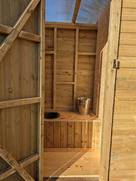 Composting toilet | White Hall