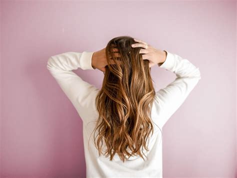 No Shampoo: How to Stop Washing Your Hair Every Day | Best Health
