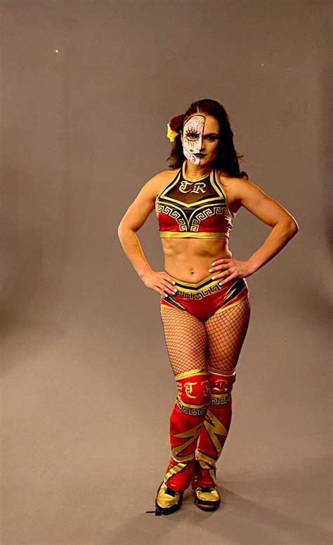 Thunder Rosa | Wrestling divas, Pro wrestling, Wrestling