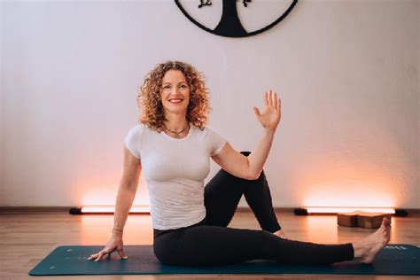 Martina Kosová - lektorka Iyengar jógy