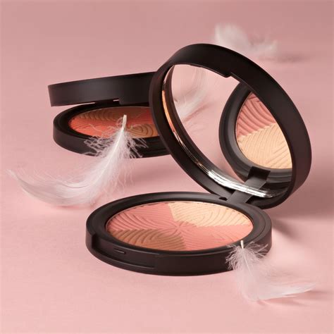 Aden Face Sunlight Trio – aden Cosmetics USA