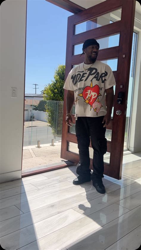 Who can relate 🤣🤣😭 he forgot about his gf within 2 mins 😭😅 | Stella