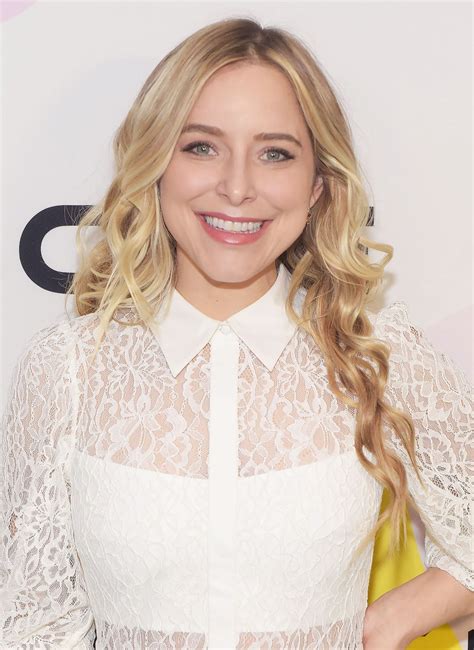 Jenny Mollen Takes Gold Bond Sleep Naked Challenge: Details | Us Weekly