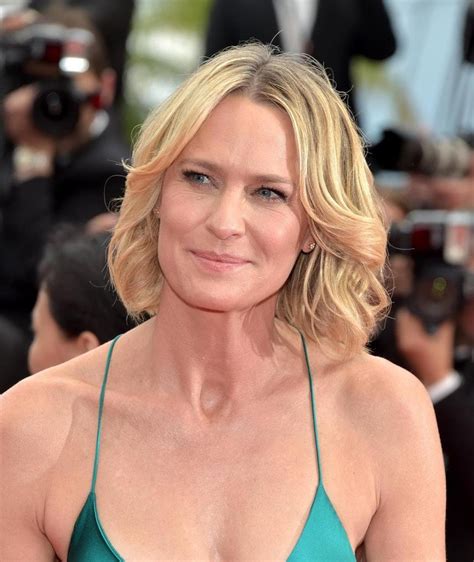 What Hollywood Insiders REALLY Think About Robin Wright's Career Reinvention. Image 17