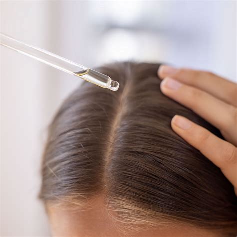 Natural hair experts see corn dreads as a top 2025 trend 8