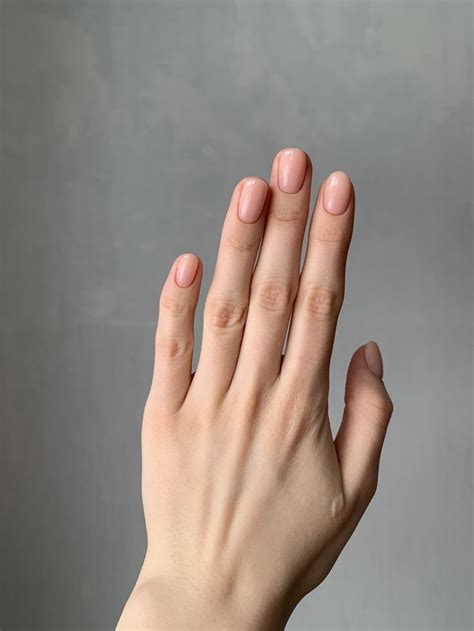 pin ⏤ ughlivia | Натуральные ногти, Красивые ногти, Короткие гелевые ногти