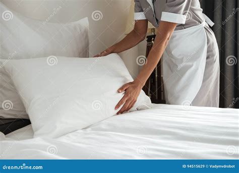 O Que Faz Camareira De Hotel