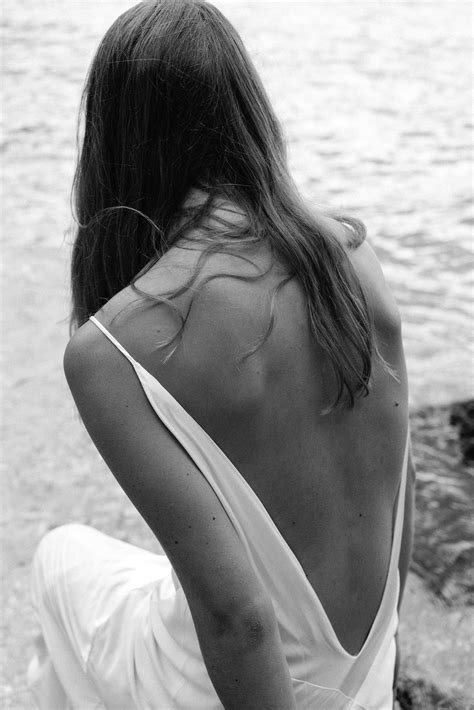 Effortless French Bridal by A La Robe - Style Guide The Lane