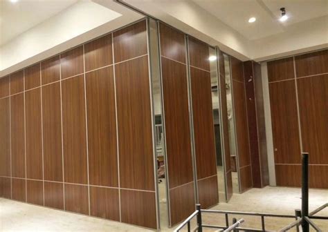 Modular folding soundproof removable wall partition. # ...